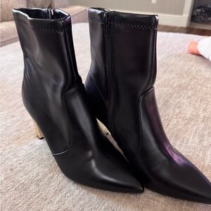 Elegant Black Ankle Boots
